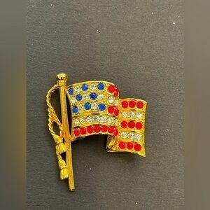 🇺🇸Vintage Napier American Flag Pin Gold Tone with Red White & Blue Rhinestones